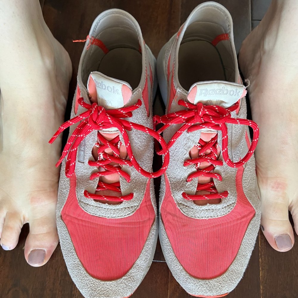 Pink / Orange Reebok Sneakers - Picture 3 of 11